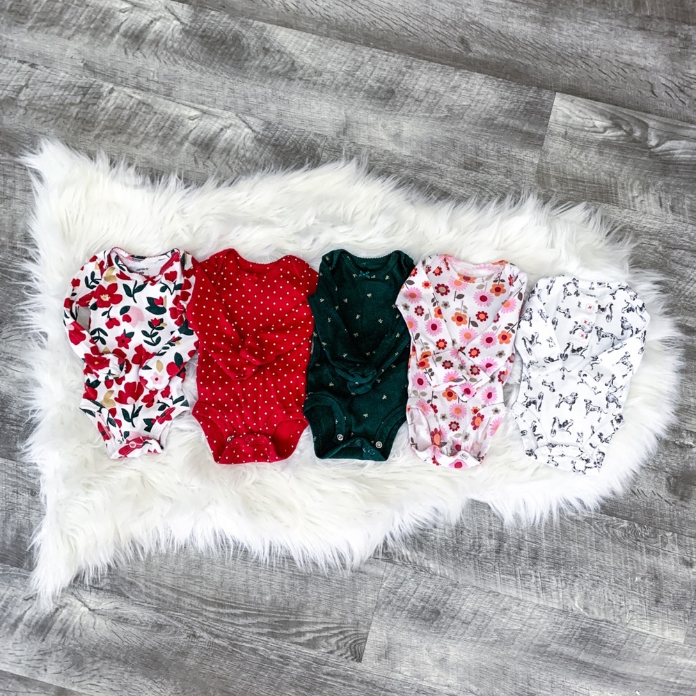 Carters newborn long sleeved onesies GUC